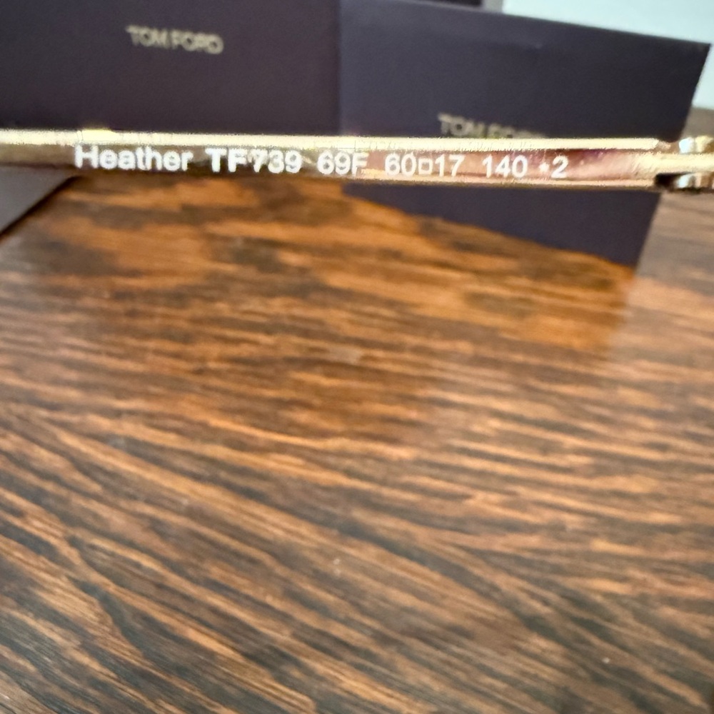 🕶️ Tom Ford Heather Sunglasses - Picture 6 of 10
